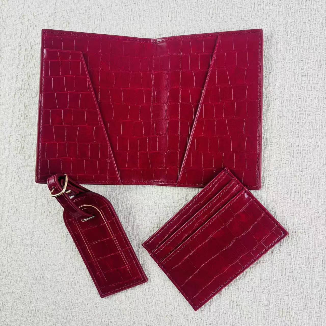 Crocodile-pattern Embossed Leather Passport Holder Multi-functional - Image 10