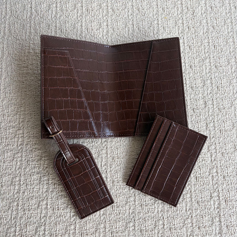Crocodile-pattern Embossed Leather Passport Holder Multi-functional - Image 2