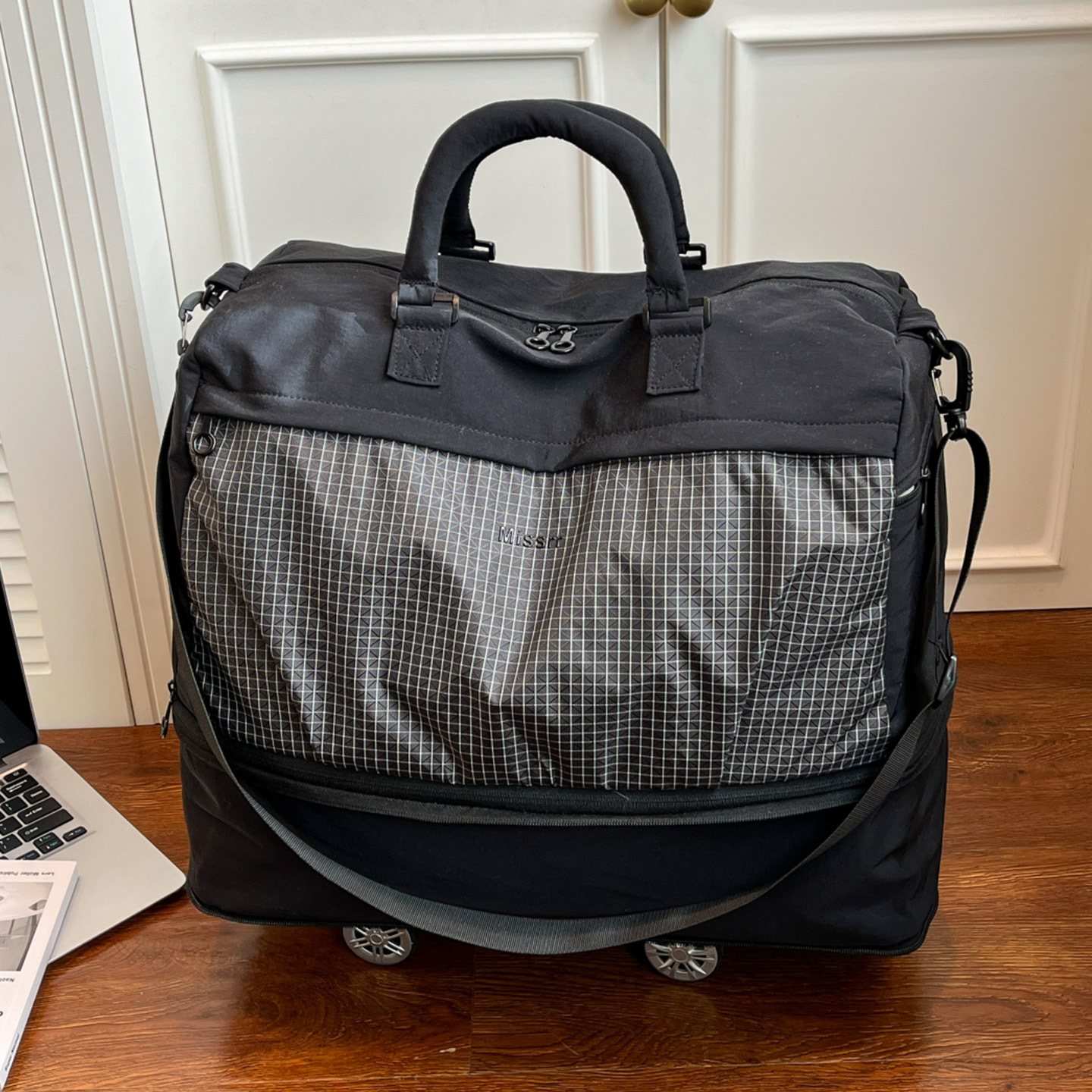 Large-capacity Carry-on Travel Bag For Short Trips Also Suitable As - Image 7