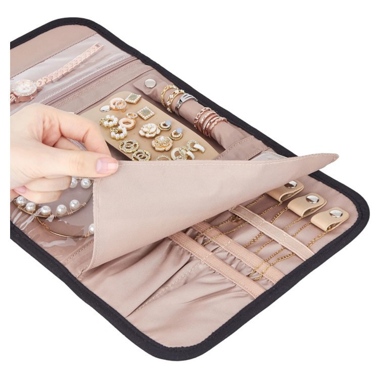 Folding Jewellery Roll, Travel detail 1