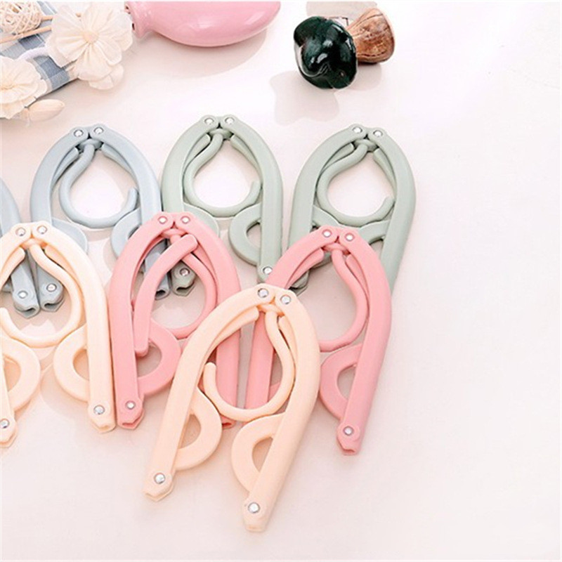 Folding Travel Hangers, Mixed Colours detail 3